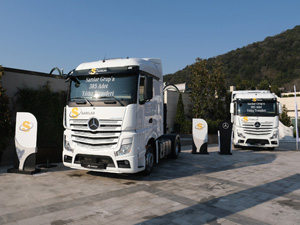 Mercedes-Benz Türk Sarılar Grup’a 385 Adet Çekici Teslim Etti