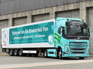 Unilever Türkiye ve Arıç Lojistik Volvo FH Elektrikli Çekicilerini Teslim Aldı