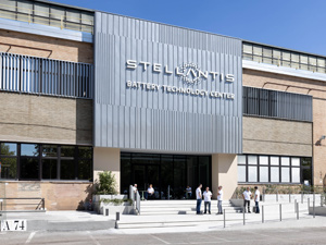 Stellantis İtalya’daki İlk Batarya Teknoloji Merkezini Açtı
