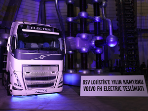 Volvo Trucks DSV’ye 100 Adet Elektrikli FH Teslim Etti