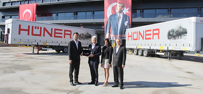 Tırsan, Hüner Global Lojistik’e 500 Treyler Teslim Etti