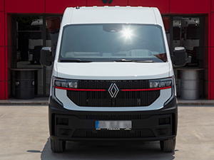 Renault Trucks Türkiye Master Red EDITION'ın İlk Teslimatını Gerçekleştirdi