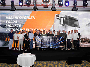 Mercedes-Benz Türk İş Ortaklarıyla 2027 Hedeflerine Odaklandı