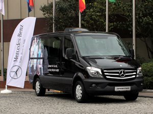 Mercedes-Benz Türk Yeni Sprinter 10+1 Minibüs’ü Tanıttı