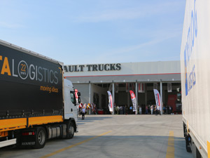 Koçaslanlar Hadımköy Şubesini Renault Trucks Dünya Başkanı İle Açtı