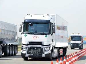 Renault Trucks Çekiciler Formula Pistine Meydan Okudu