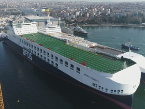 Mega Ro-Ro Gemisi Türk Bayrağı'yla Sefere Çıktı