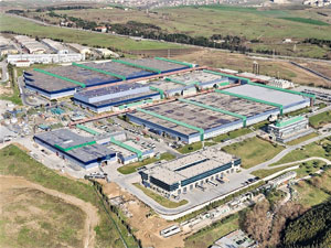 Mercedes-Benz Türkiye Fabrikaları Üretime Başlıyor