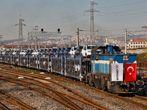 Marmaray ile Deniz Altından İlk Otomobil Taşımasını Omsan Yaptı