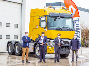 Işıklar Ağır Nakliyat Filosunu Yine Renault Trucks İle Güçlendirdi