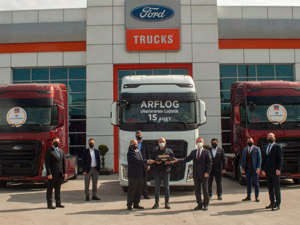 Ford Trucks’tan ARF Lojistik’e 15 Adet F-MAX Teslimatı