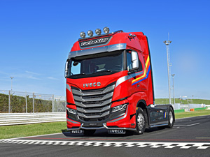 Iveco S-WAY TurboStar Özel Serisi Tanıtıldı