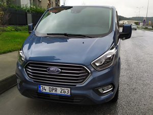 Ford Tourneo Custom Hybrid 2.0L EcoBlue Manuel Denemesi