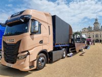 Iveco S-WAY Majestelerinin Platinyum Jübile Geçit Töreninde Rol Aldı