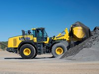 Komatsu WA Serisi 25-26 Ton Segmentinde Operasyonel Verim Sağlıyor