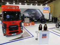 Ford Trucks logitras’ta 1848 T Midilli Çekicisini Sergiledi