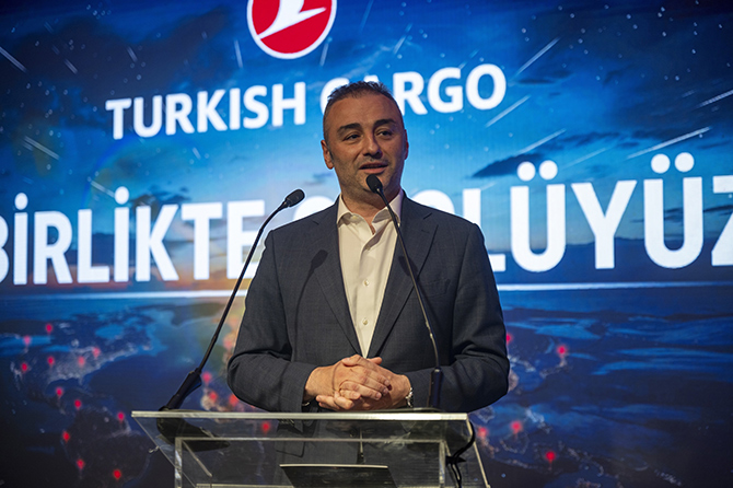 Türk Hava Yolları Genel Müdür (Kargo) Yardımcısı Ali Türk