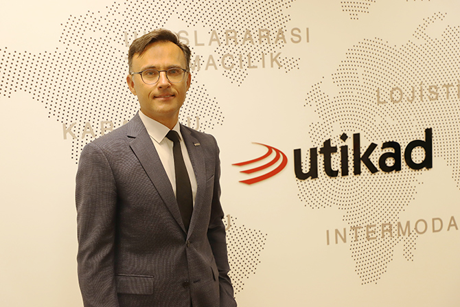 UTİKAD Başkanı Bilgehan Engin: Atlas Lojistik Ödülleri Sektörün Yenilikçilerini Öne Çıkarıyor UTİKAD Başkanı Bilgehan Engin: Atlas Lojistik Ödülleri Sektörün Yenilikçilerini Öne Çıkarıyor