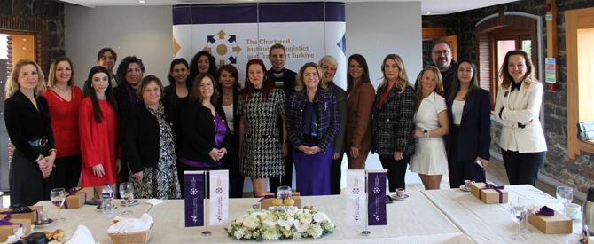 CILT’nin kadın kanadı WiLAT Türkiye, 8 Mart Dünya Kadınlar Günü Etkinliğinde üyeleriyle bir araya geldi ve Lojistik ve Taşımacılık Sektöründeki Kadın anketinin sonuçlarını paylaştı.