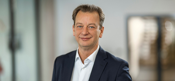 Bernard Krone Holding SE & Co. KG CEO‘su Dr. David Frink Bernard Krone Holding SE & Co. KG CEO‘su Dr. David Frink