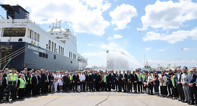 DFDS Türkiye-İtalya Arasında 10 Bininci RO-RO Seferini Başlattı