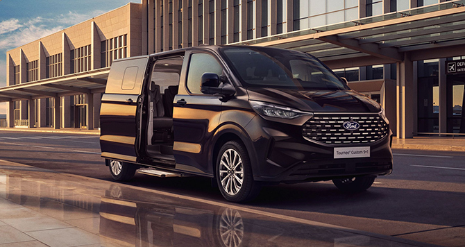 Ford Tourneo Custom 9+1 Koltuk Seçeneğiyle Türkiye’de Ford Tourneo Custom 9+1 Koltuk Seçeneğiyle Türkiye’de