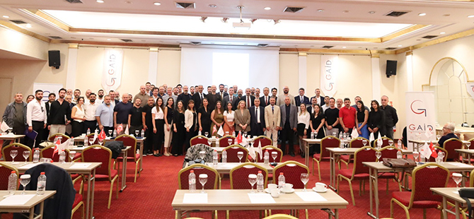 GAİD Gümrük ve Antrepo Mevzuatını İzmir’de Masaya Yatırdı GAİD Gümrük ve Antrepo Mevzuatını İzmir’de Masaya Yatırdı