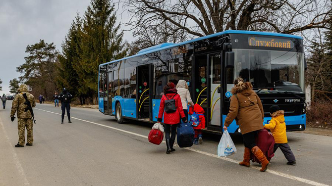 IRU Ukraynalı Mültecileri Taşıyor