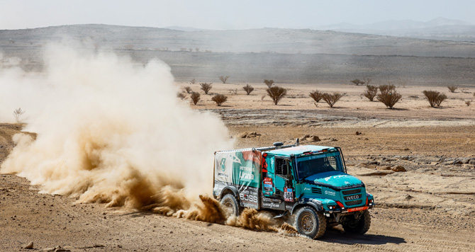 IVECO PETRONAS Team De Rooy Ekibi Dakar Rallisi’nde 3 Kamyonu İle İlk 10’da Yer Aldı