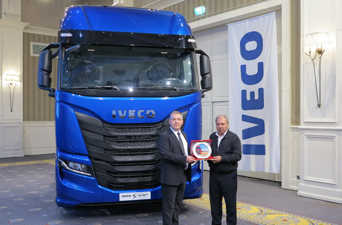 Iveco Yeni S-WAY Çekicilerin İlk Teslimatını Gerçekleştirdi