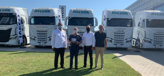 Iveco Mersin’de 5 Adet Çekici Teslimatı Yaptı