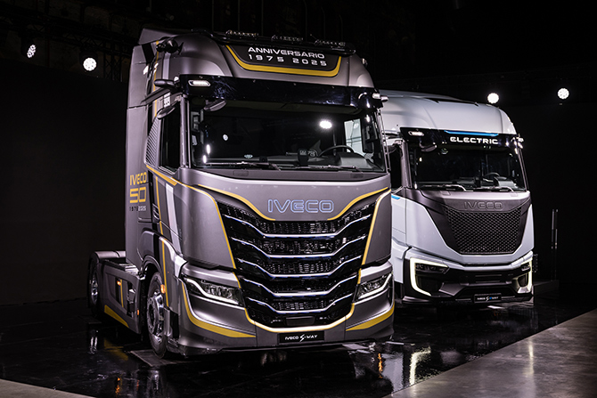 iveco-s-way-limited-edition-anniversario-ve-iveco-s-eway-artic2.jpg