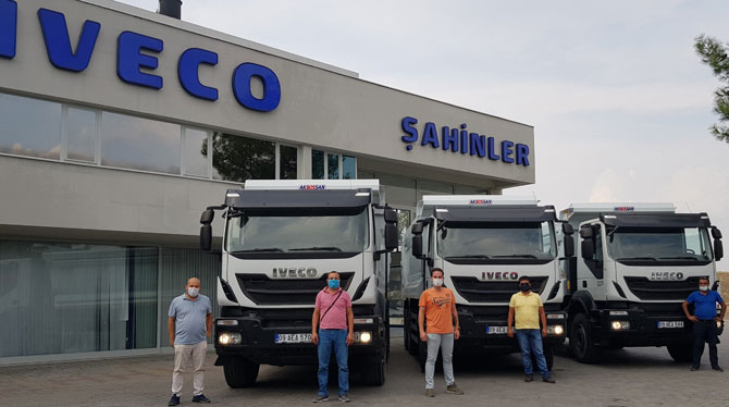 Iveco yetkili satıcısı Şahinler Otomotiv 3 adet Trakker’ı Kormad Madencilik firmasına teslim etti