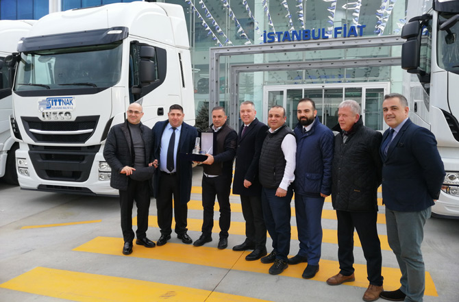 Iveco’dan Sittnak’a 17 Adetlik Stralis Teslimatı