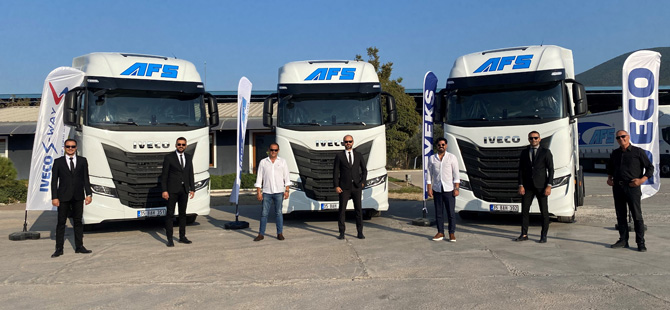 IVECO’dan İzmir’de S-WAY Çekici Teslimatı