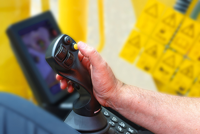 Komatsu’dan Tiltrotator Entegrasyonunda Yeni Dönem Komatsu’dan Tiltrotator Entegrasyonunda Yeni Dönem