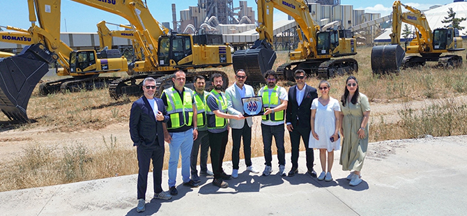komatsu-medcem-01.jpg