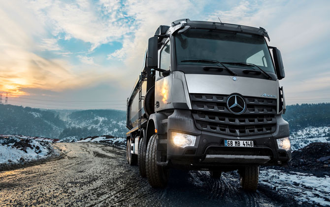 Mercedes-Benz’in Arocs, Actros ve Atego modelleri, 2021 yılı için kapsamlı yenilikler sunarak pazarın her segmentinde değişen müşteri beklentilerine karşılık vermeye devam ediyor.