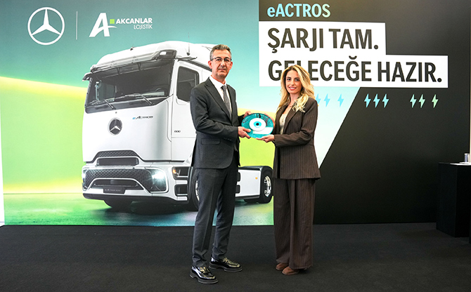Mercedes-Benz Türk’ten Akcan Holding’e Elektrikli Araç Teslimatı