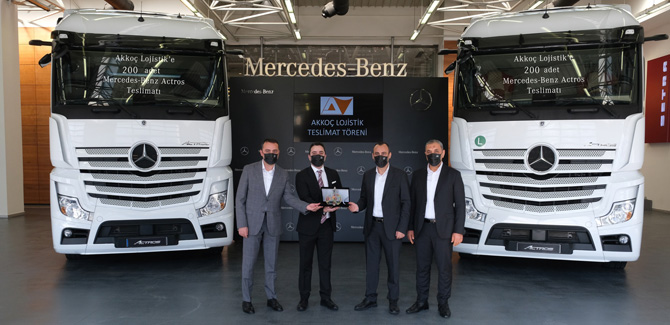 Mercedes-Benz Türk Akkoç Lojistik’e 200 Adet Actros Teslim Etti
