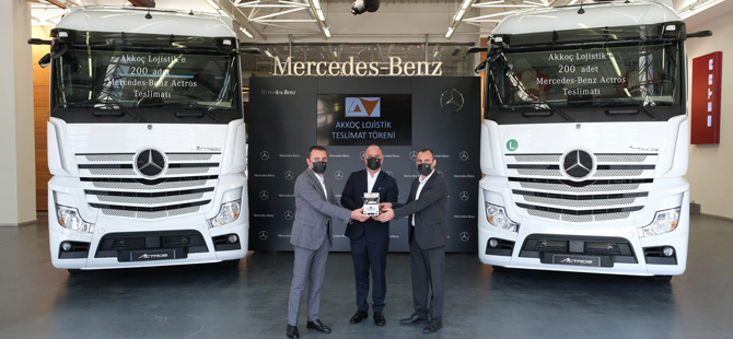 Mercedes-Benz Türk Akkoç Lojistik’e 200 Adet Actros Teslim Etti