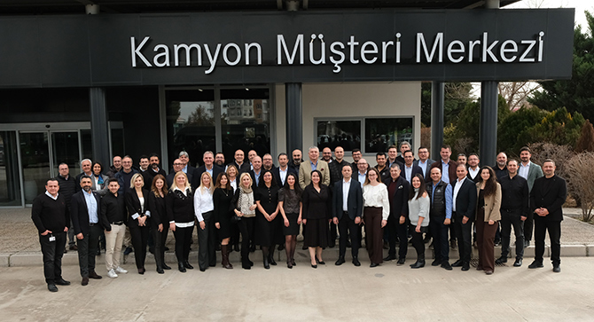 Aksaray’daki Mercedes-Benz Türk Müşteri Merkezi Modern Yüzüyle Açıldı