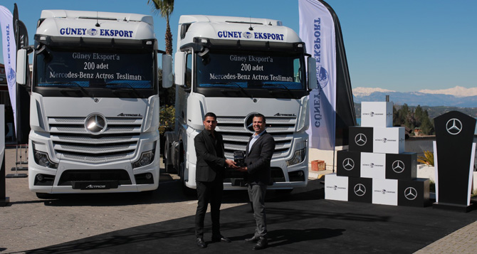 Mercedes-Benz Türk Güney Eksport’a 200 Adet Actros Teslim Etti