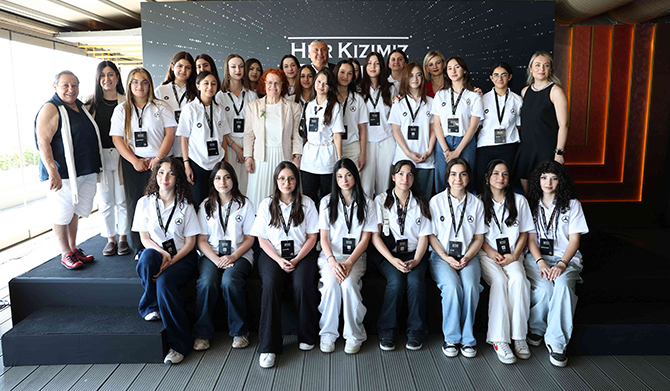 Mercedes-Benz Türk Eğitimde Fırsat Eşitliğine Destek Veriyor