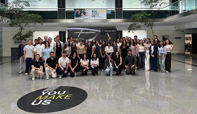 Mercedes-Benz Türk Gençlere Desteğini Çevre Projesiyle Birleştiriyor Mercedes-Benz Türk Gençlere Desteğini Çevre Projesiyle Birleştiriyor