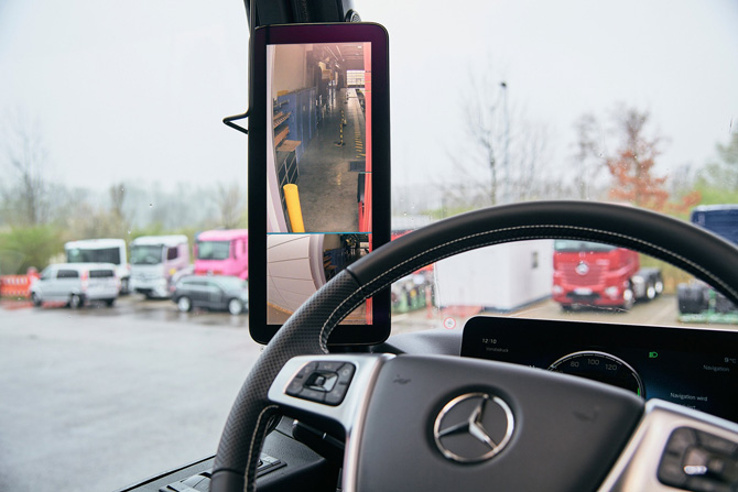 Mercedes-Benz İkinci Nesil Mirrorcam’i Kamyonlarında Sunmaya Başladı