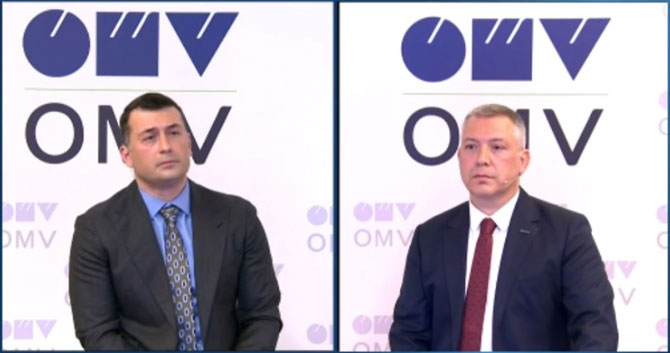 OMV Türkiye Genel Müdürü Serkan Hotoğlu ve Iveco Türkiye Genel Müdürü Hakkı Işınak