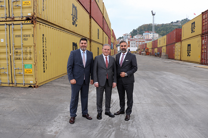 Pasifik Holding’in Şirketi Aden Pellet’ten Avrupa’ya 125 Konteynerlik Pelet İhracatı Pasifik Holding’in Şirketi Aden Pellet’ten Avrupa’ya 125 Konteynerlik Pelet İhracatı
