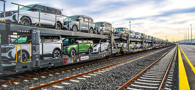 Türkiye ile Romanya Arasında Araç Lojistiği Raylara Taşındı Türkiye ile Romanya Arasında Araç Lojistiği Raylara Taşındı