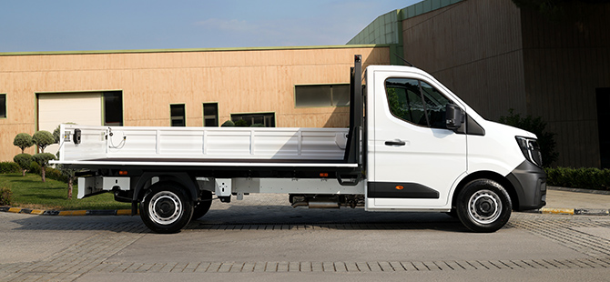 Renault Master Ürün Gamını Minibüs ve Açık Kasa ile Genişletti Renault Master Ürün Gamını Minibüs ve Açık Kasa ile Genişletti
